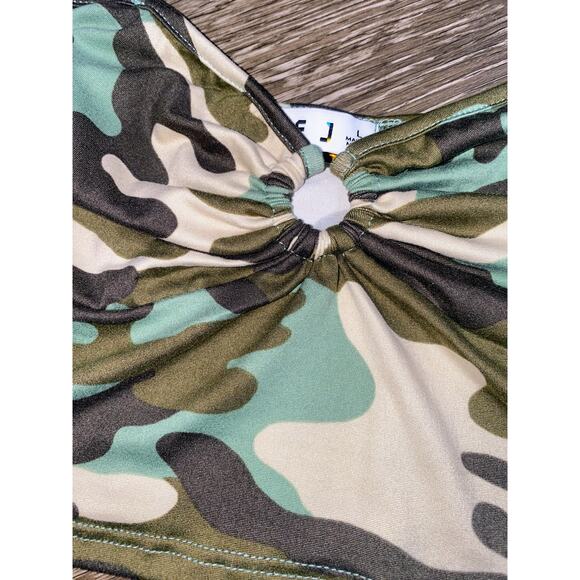 NWT Fashion Nova XL Green Camo Print Tank Crop Top Keyhole Bralette Ruched - Picture 3 of 4